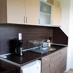 Asi * Obzor